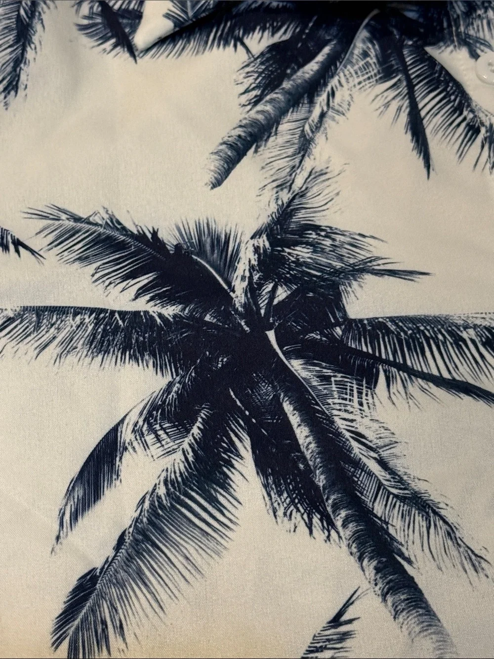 Boys youth size 13 Short-Sleeve Palm Print Shirt - White/Navy